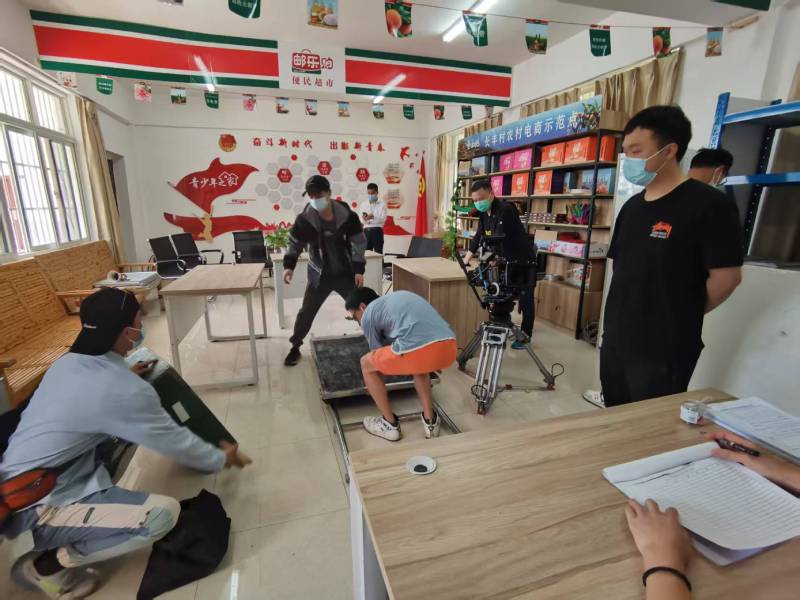 追星女孩心理学分析报告：灵山县广告片拍摄公司揭秘饭圈应援式传播逻辑